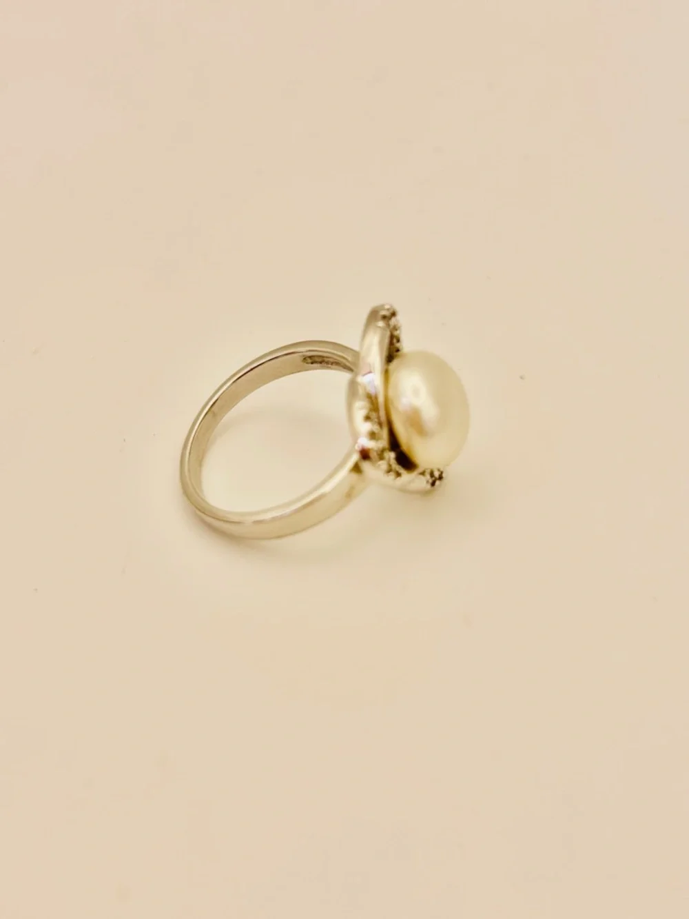 Sterling Silver Pearl Ring with Crystal Accents – Size 6.5 - Picture 5 of 11
